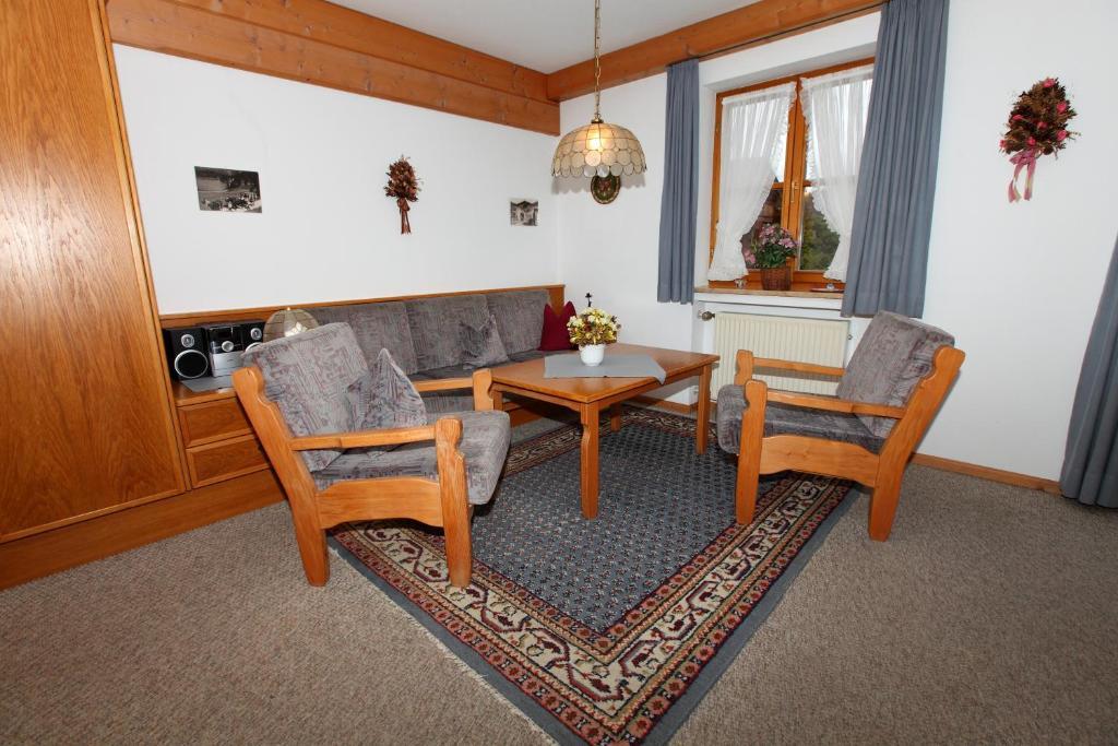 Ferienhäuser Werdenfels Mittenwald Zimmer foto