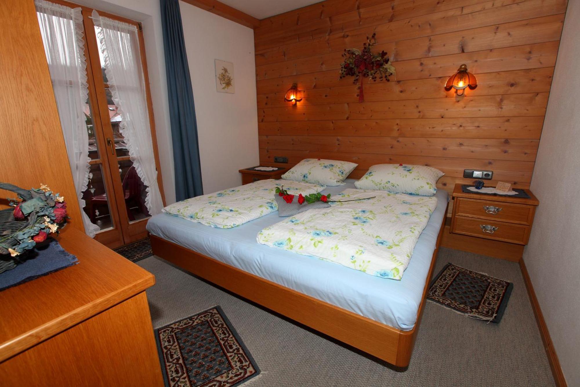 Ferienhäuser Werdenfels Mittenwald Exterior foto